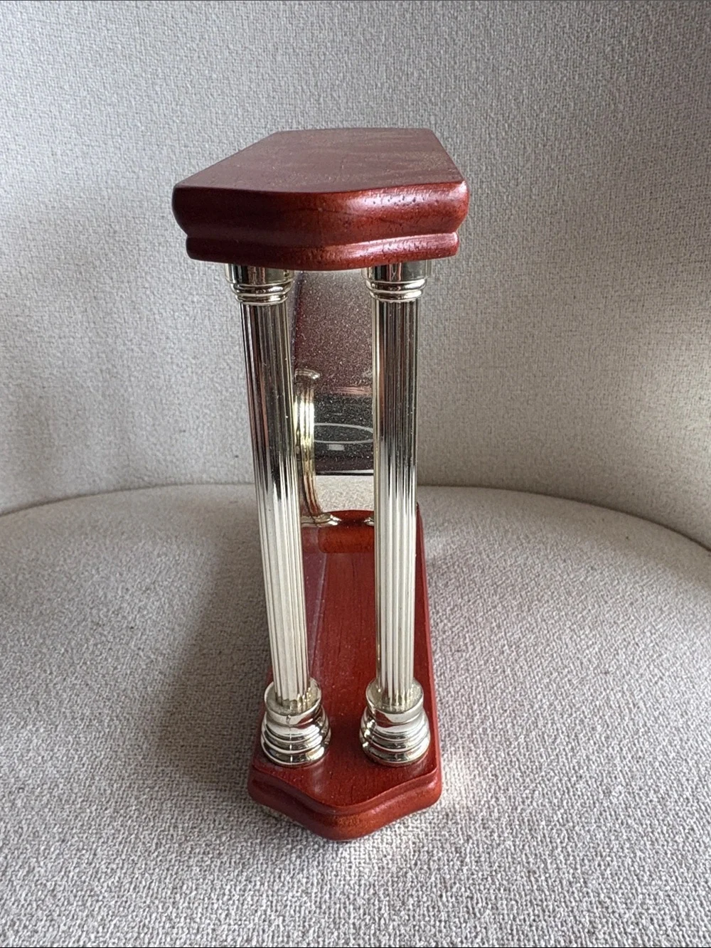 VTG desk clock
